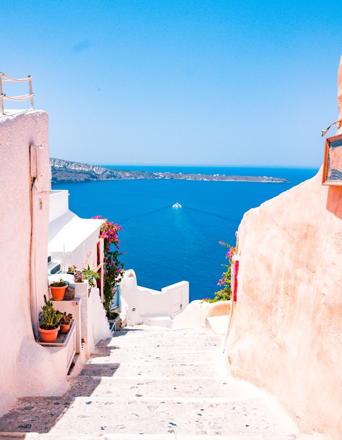 Explore Beautiful Greece